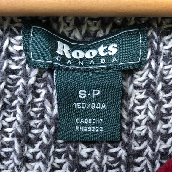 Roots V-Neck Knit Long Sweater with Slits - Picture 7 of 8